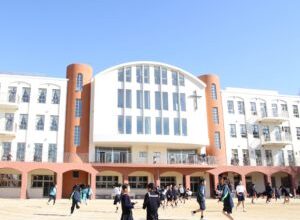 聖学院小学校・幼稚園事務室