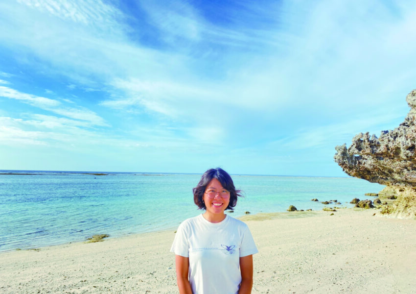 与論島、海岸にて