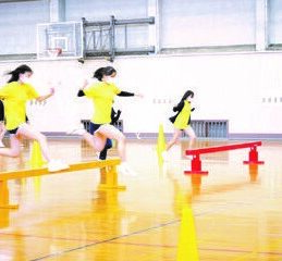 【NEWS LETTER №278】女子聖学院中学校・高等学校ー75回生のミニ運動会 「黄組の士気を高める会」を開催ー