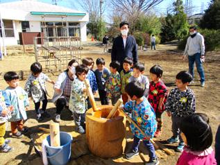 【NEWS LETTRE No.279】聖学院みどり幼稚園 ーお餅つき会ー