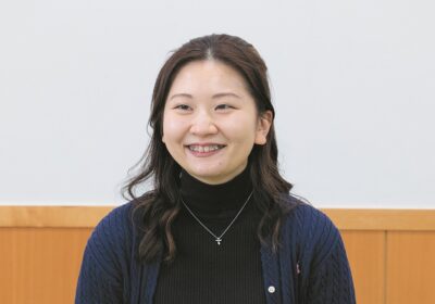 田所 陽登子：聖学院大学人文学部欧米文化学科3年。聖学院小学校、女子聖学院中高を経て聖学院大学に入学。2022年3月に聖学院中学校で大学の先輩が実施した防災講座にボランティアとして協力。2022年11月には母校である女子聖学院中学校での防災講座を行った。