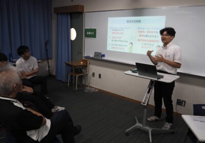 教室でのミニプレゼンテーション